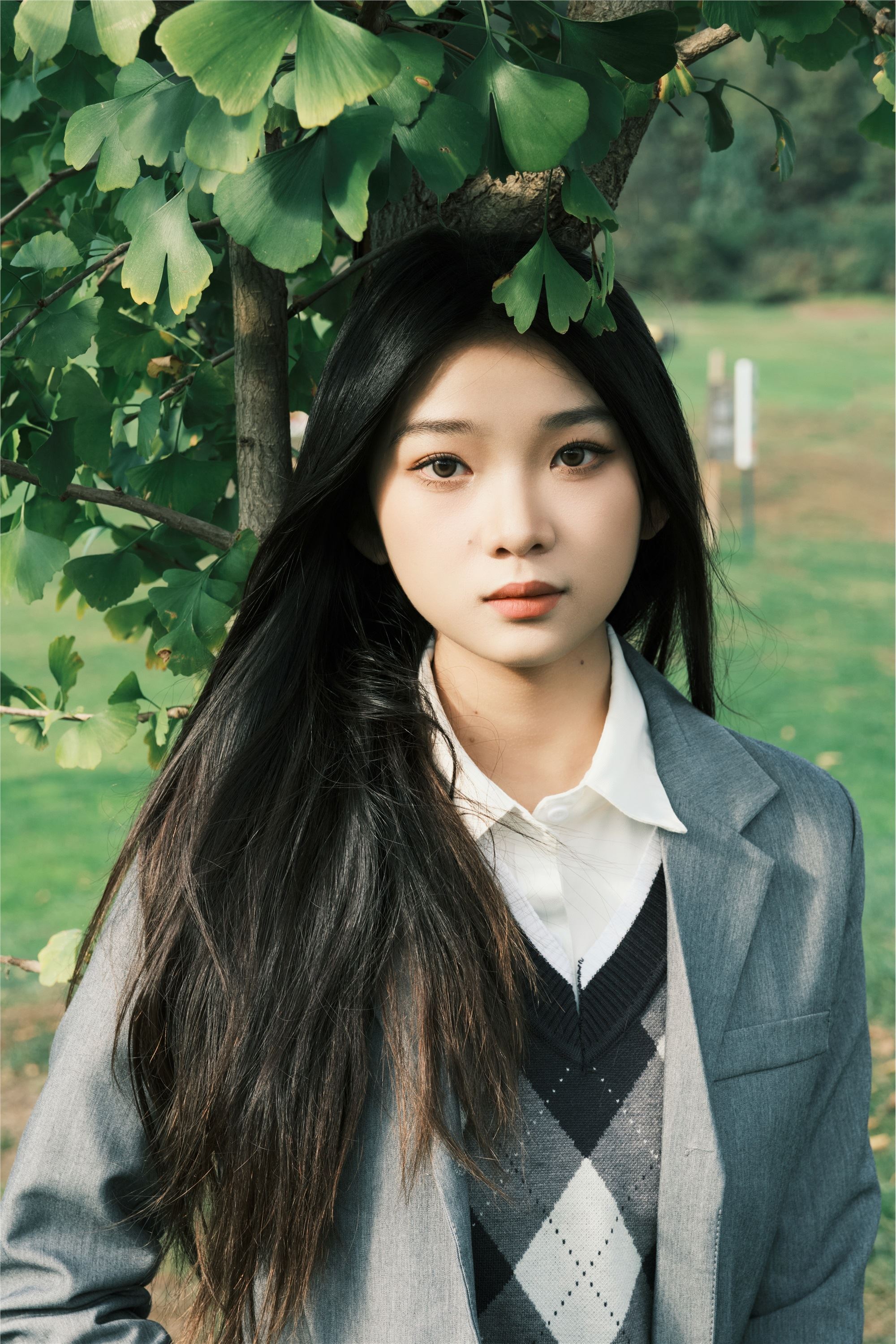 YITUYU艺图语 2025.01.06 草坪学院 一只狸猫